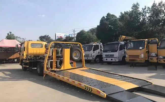 金口河区汽车中途维修案例